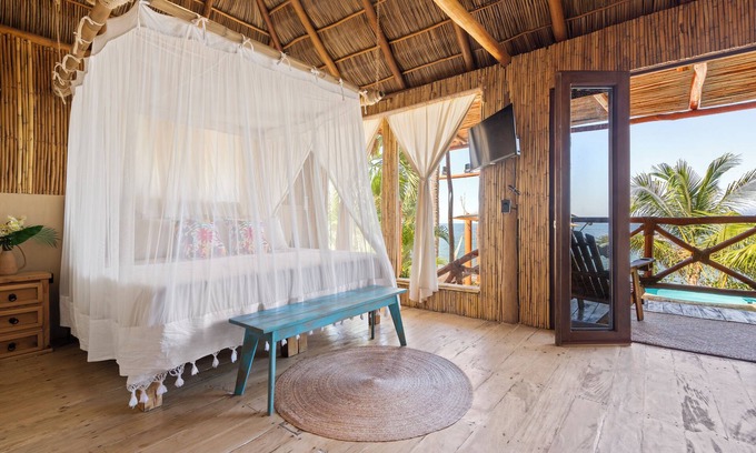 Puerto Vallarta Cabina | Bamboo Cabaña (Oceanfront with Private Pool)