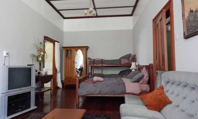 Whanganui Apartamento | Hermoso y antiguo apartamento de villa en un entorno encantador.