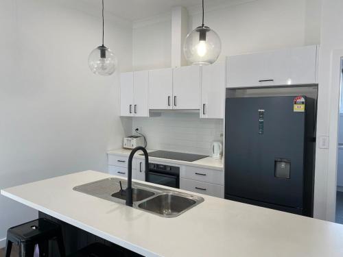 Wagga Wagga Casa | Beautiful On Broad in Central