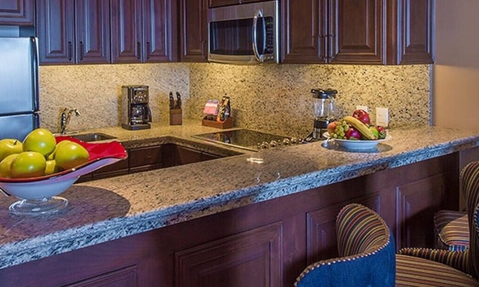 Los Cangrejos II y III Complejo | Beautiful one Bedroom master suite at Rancho San Lucas with 18 hole golf course.