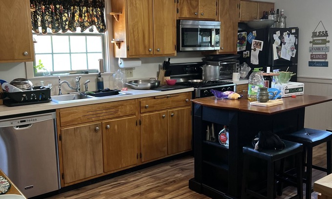 Morgantown Casa | Beautiful one level home with finished basement