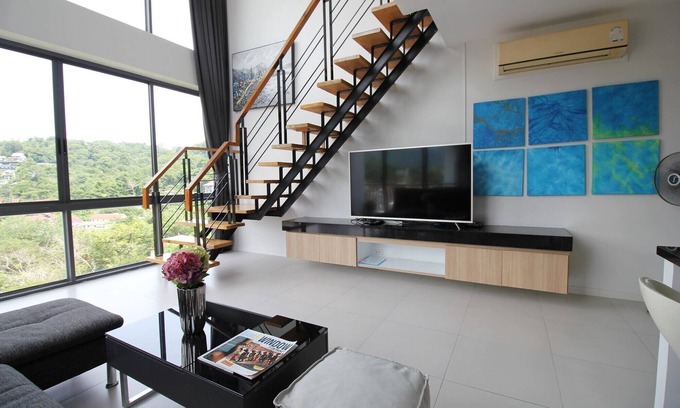 Kamala Apartamento | Beautiful Penthouse Apartment with Mountain Views