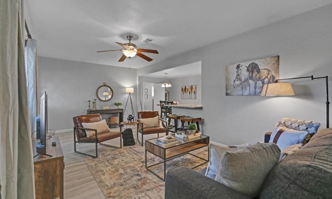 North Richland Hills Casa | Beautiful Pet Friendly Home In Central Location! home