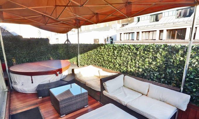 Chinatown Casa | Beautiful Piccadilly Circus Town House, 11 Rooms