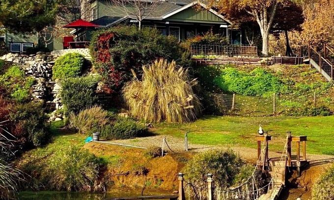 Exeter Casa | Beautiful pool home in foothills close to Sequoia's-