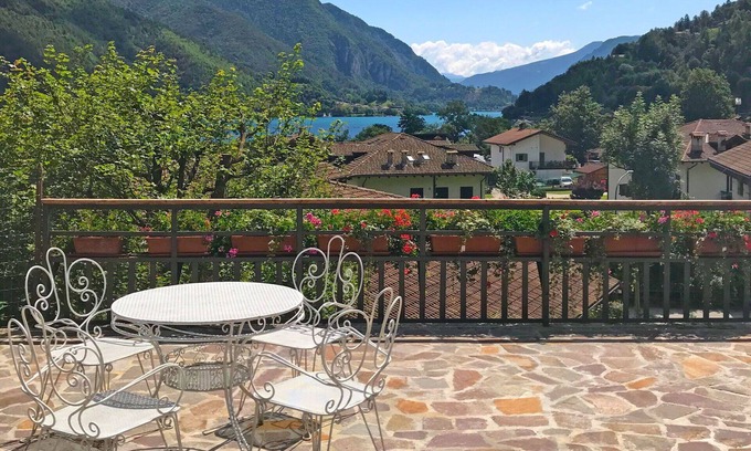 Ledro Casa | Preciosa casa de vacaciones privada con WIFI, TV, terraza, mascotas permitida y aparcamiento