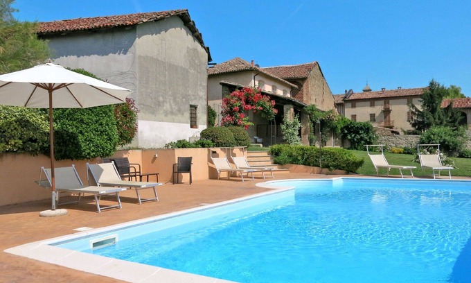 Alfiano Natta Casa | Beautiful private villa for 4 guests with pool, WIFI, TV, terrace, pets allowed and parking