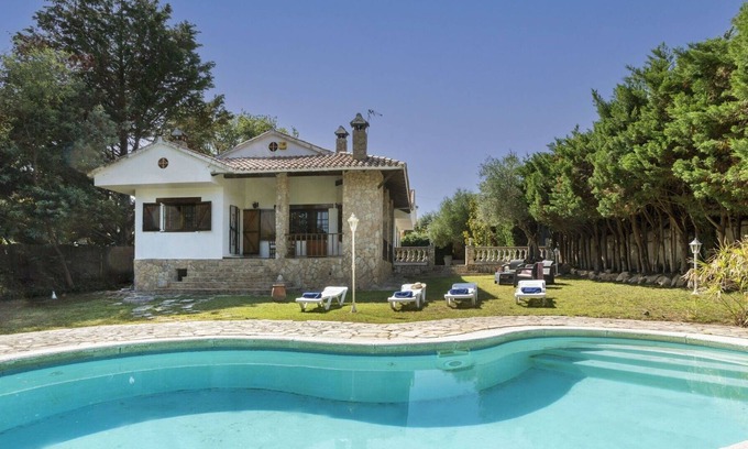 Can Carbonell Casa | Beautiful private villa for 6 people with WIFI, private pool, A/C, TV, pets allowed and parking