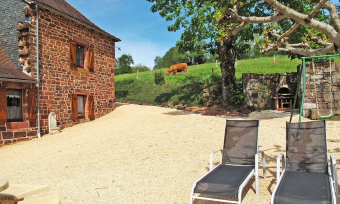 Lagleygeolle Villa | Casa de vacaciones privada con WIFI, TV, patio, mascotas permitida, vista panorámica, aparcamiento