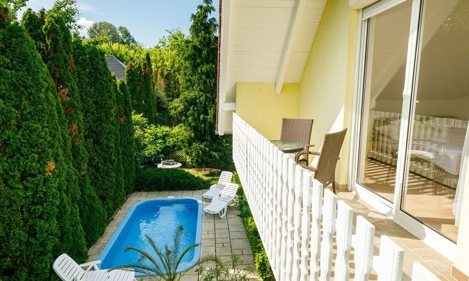 Balatonszarszo Casa | Estupenda casa de vacaciones privada con piscina privada, A/C, WIFI, TV, terraza, aparcamiento