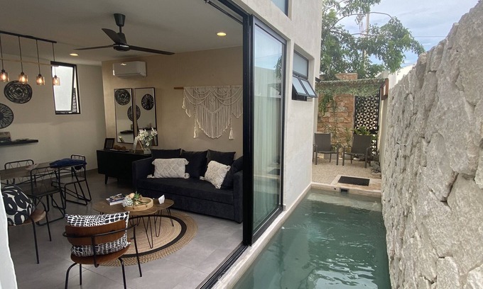 Montecarlo Apartamento | Beautiful private one bedroom condo with pool