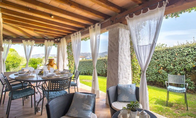 La Conia Villa | Maravillosa casa de vacaciones privada con A/C, WIFI, TV, patio, mascotas permitida y aparcamiento