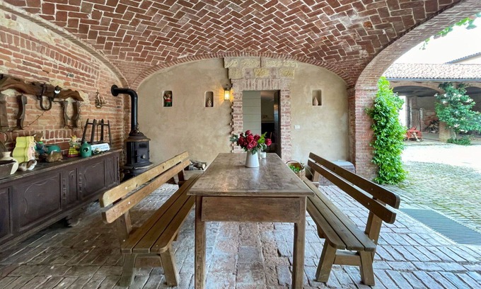 San Desiderio Casa | Beautiful private villa for 4 guests with hot tub, WIFI, terrace and parking