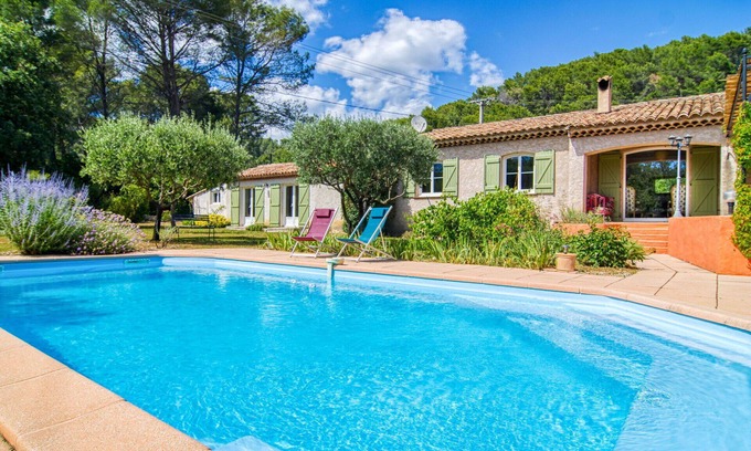Figanieres Casa | Estupenda casa de vacaciones privada con piscina privada, WIFI, TV, terraza y aparcamiento