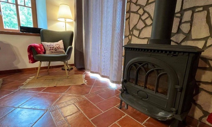 Stupná Casa | Maravillosa casa de vacaciones privada con WIFI, TV, terraza, mascotas permitida y aparcamiento
