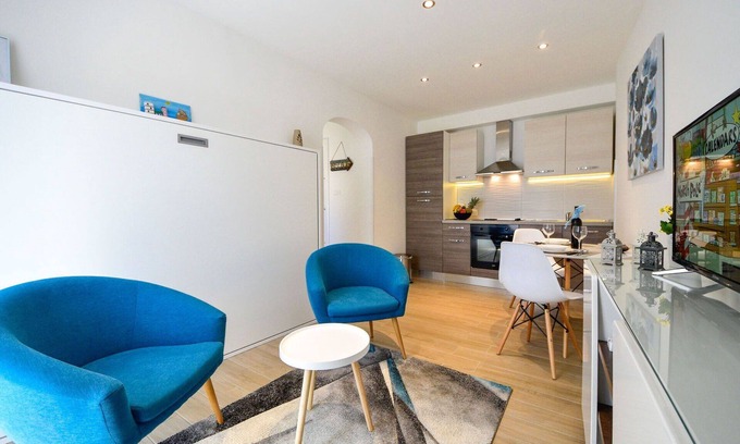 Rijeka Casa | Estupenda casa de vacaciones privada para 2 personas con WIFI, A/C, TV, terraza y aparcamiento