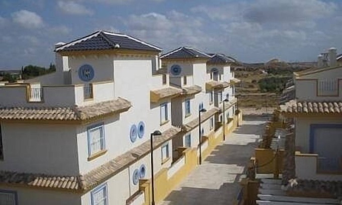 La Tercia Casa | Hermosa villa cuádruple en una ubicación tranquila