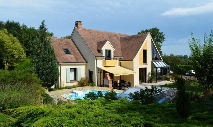 Fresnay-sur-Sarthe Casa | Hermosa casa en el corazón de los Alpes de Mancelles, piscina, sauna y 4 dormitorios.