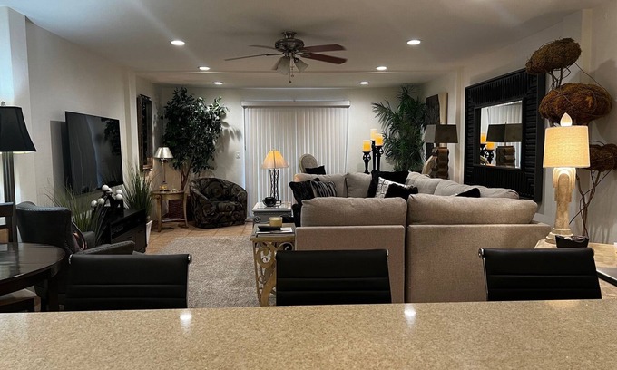 Fountain Hills Condominio | Beautiful remodeled, 2 BR/2B, fully furnished, Condo in Gorgeous Fountain Hills