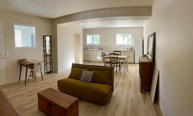 Cabannes Apartamento | Beautiful renovated apartment in the countryside