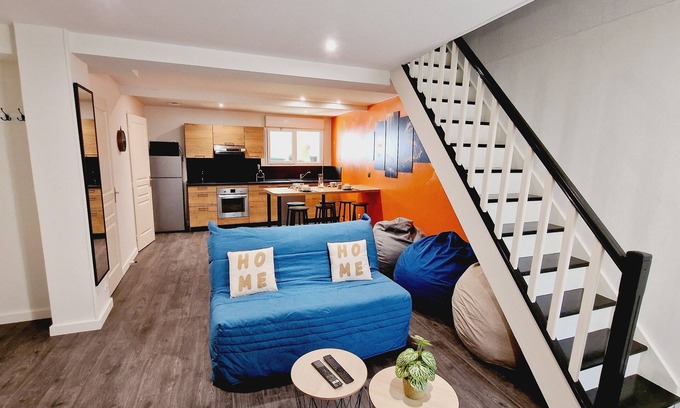 Agen Casa | Beautiful renovated house, 2 bedrooms, air conditioning, free private parking, Wi-Fi