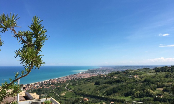 Silvi Paese Casa | Hermosa casa renovada con impresionante terraza Vistas
