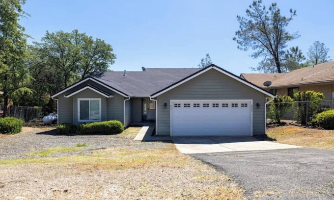 Oroville East Casa | Beautiful Renovated Lake House
