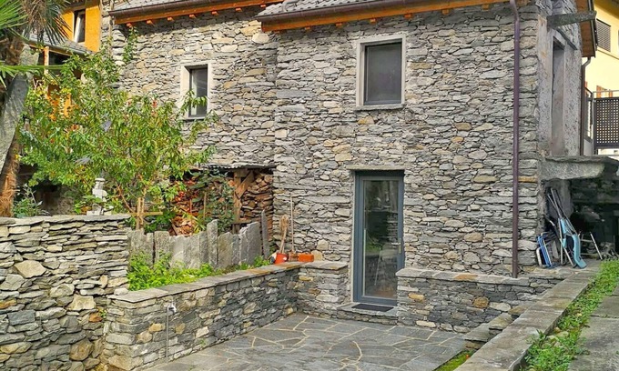 Avegno Casa | Beautiful, renovated rustico in typical style at the entrance to the Maggia Valley