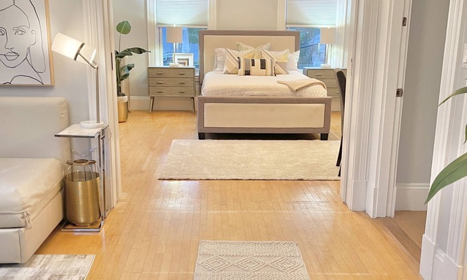 Marlborough Casa | Beautiful Renovated CASTLE 5Bedrooms 2bath near BOSTON