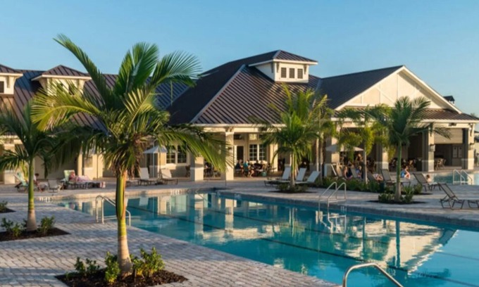 Gateway Casa | Beautiful Resort Style Timber Creek Townhome