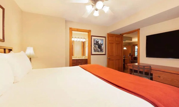 Gatlinburg Complejo | beautiful resort w/jacuzzi, near a lot of attactions in Gatlinburg/Pigeon Forg/