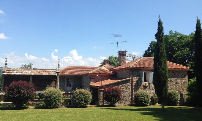 Vila de Cruces Cabaña | Preciosa casa rural en el corazón de Galicia. a 28km de Santiago