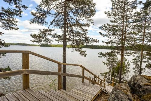 Maentsaelae Casa | Beautiful scenery modern beach cottage