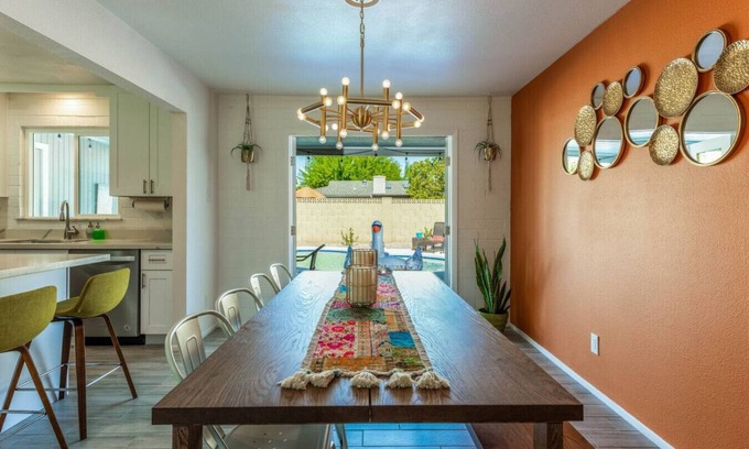 Peaceful Valley Casa | Beautiful Scottsdale Home w/Heated Pool+Hot Tub!