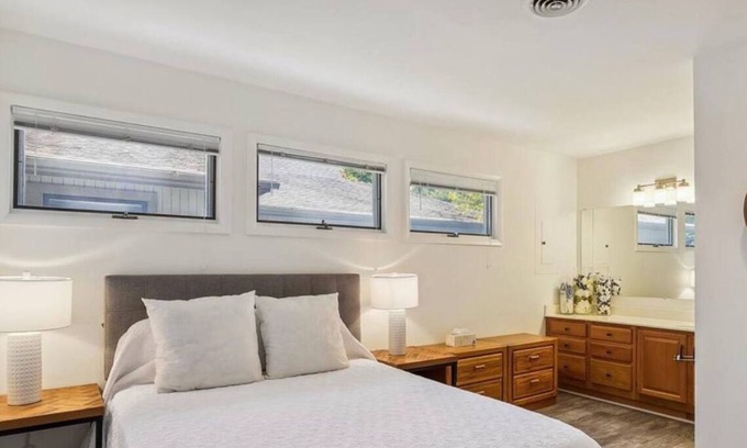 Bethany Beach Casa | Beautiful Sea Colony Condo for 4