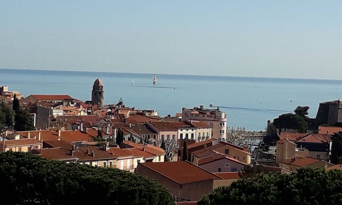 Collioure Apartamento | Beautiful sea view duplex with terrace, garage
