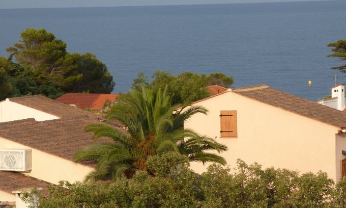 Saint-Aygulf Apartamento | Beautiful Sea View – Terrace (Loggia) – 300 m from the Beach – Near Shops Wi-Fi