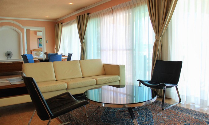Manoc-Manoc Complejo | Beautiful seaside all-villa resort located in the world's most beautiful island.