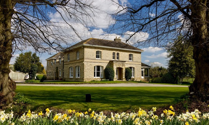 Brackley Otro | Beautiful Self Catering farmhouse surrounded by charming English countryside.