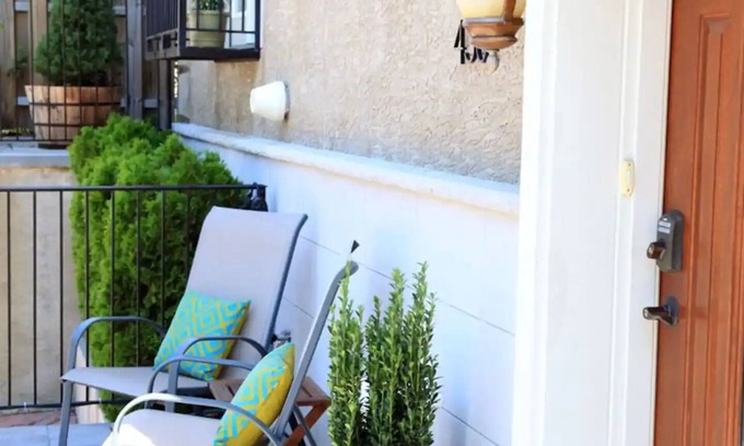 Manayunk Casa | Beautiful Single Family Home in the Heart of Manayunk with Parking!