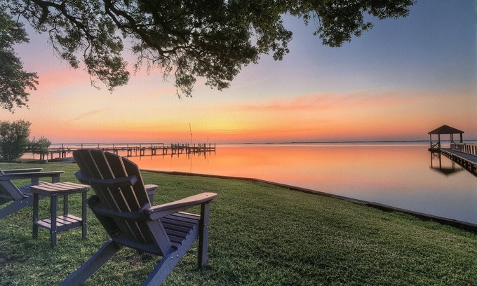 Currituck County Casa | Hermosa casa Soundfront con Currituck Lighthouse View