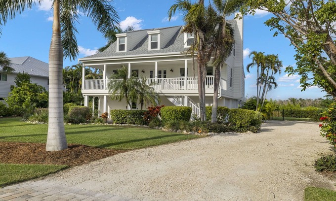 The Dunes Casa | Beautiful Southern Charmer home overlooking the Dunes Golf Course and Wildlife pond