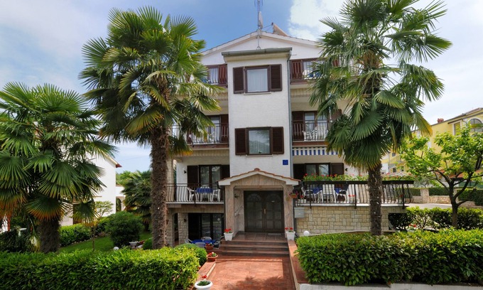 Spadici Apartamento | Beautiful spacious apartment (No. 4) with 2 bedrooms 300m to the beach