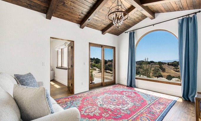 Santa Ynez Casa | Beautiful, Spacious Hilltop Villa in Wine Country