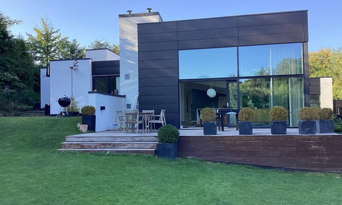 Holte Casa | Beautiful, spacious house. Close to lakes, beaches, & Copenhagen. Great for kids