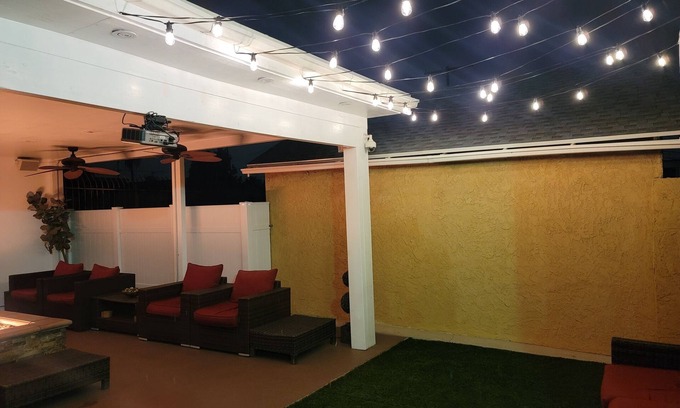 Los Angeles Casa | Beautiful Spanish Style 3bed 2bath home Resort Style Patio Superbowl Ready!