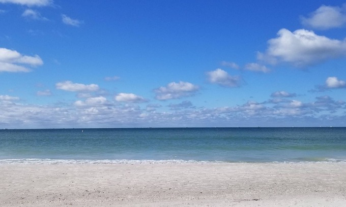 Belle Vista Condominio | Hermoso condominio de vacaciones en St Pete Beach al otro lado de la calle de la playa