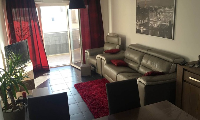 Croix-d'Argent Apartamento | Beautiful T3 With Terrace in the South