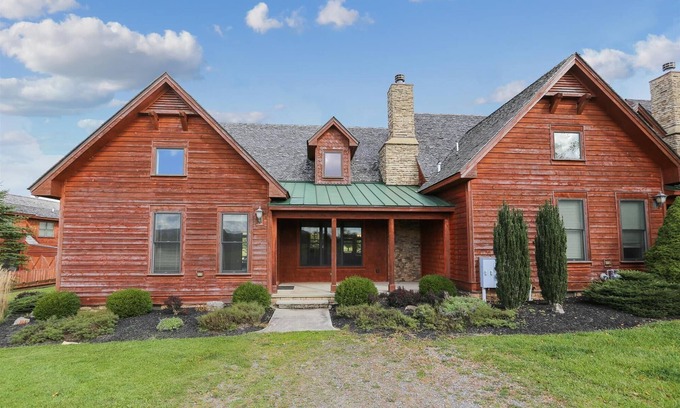 Timberline Casa | Beautiful townhome close to skiing provides easy access year-round!
