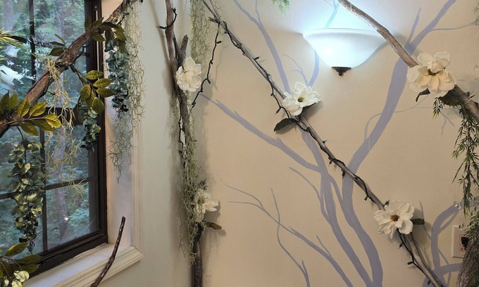 Austral Cama Y Desayuno | Beautiful Tree Top themed room